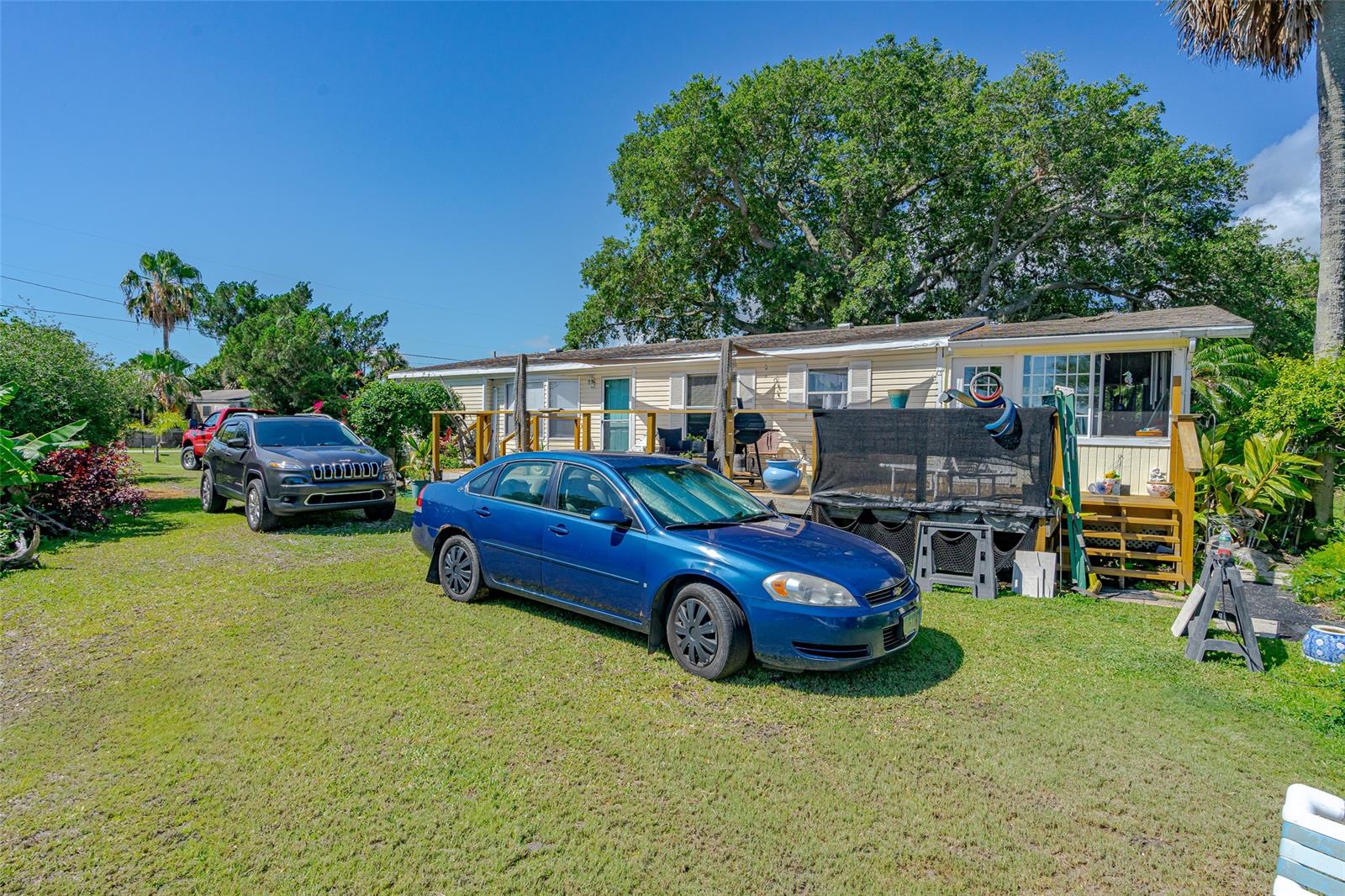 416 E Halifax AVE, OAK HILL, FL, 32759