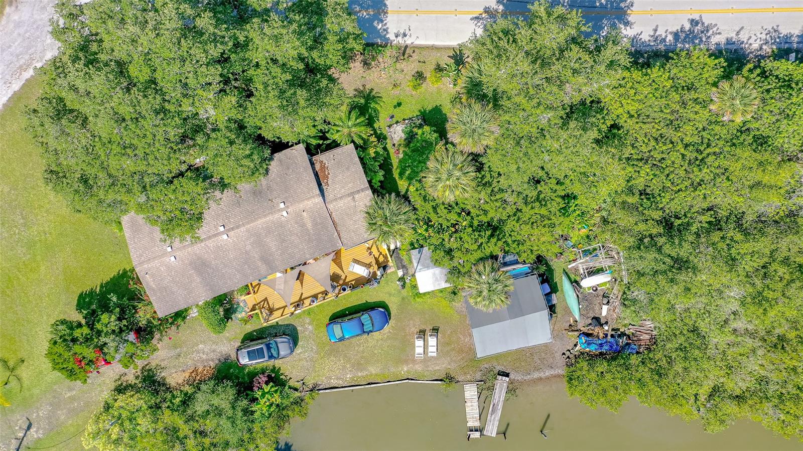 416 E Halifax AVE, OAK HILL, FL, 32759