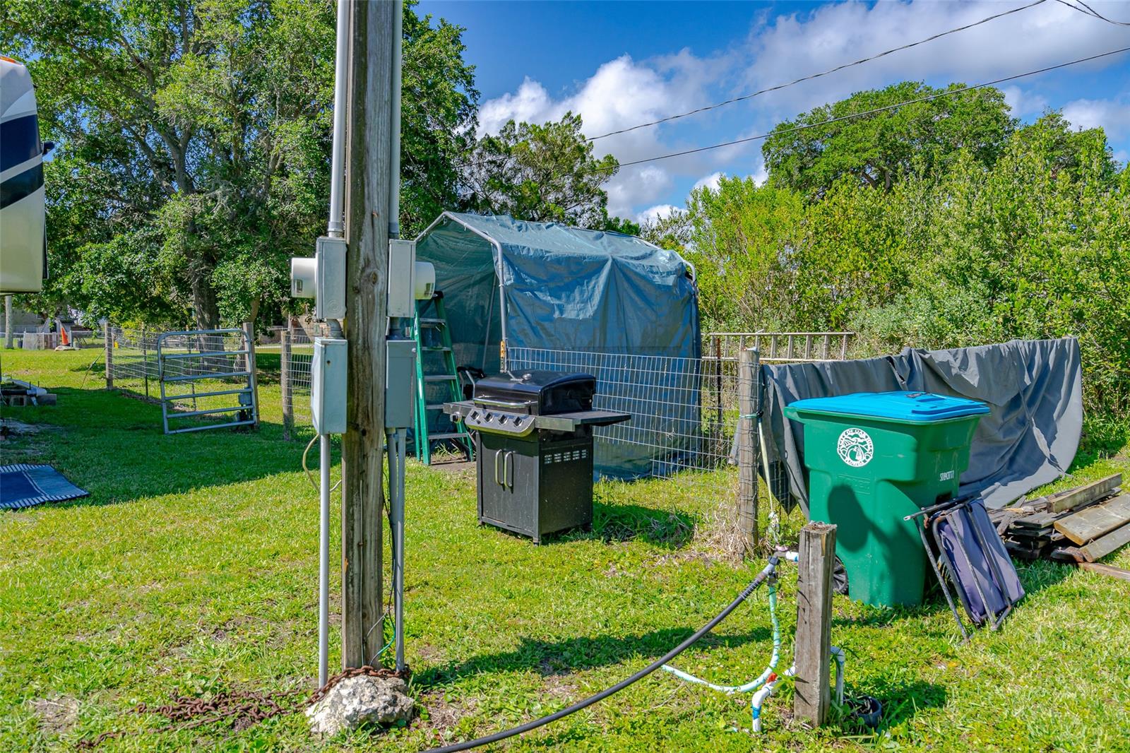 416 E Halifax AVE, OAK HILL, FL, 32759