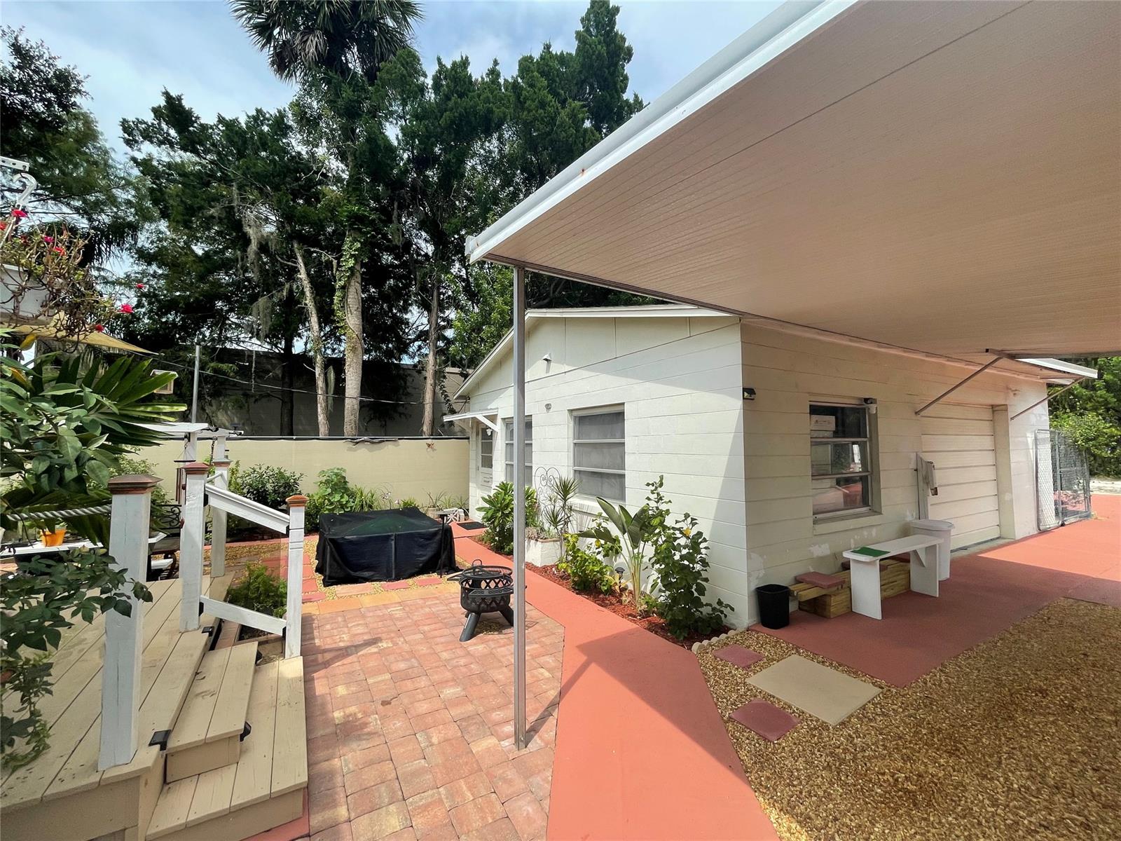 607 N Dixie FWY, NEW SMYRNA BEACH, FL, 32168