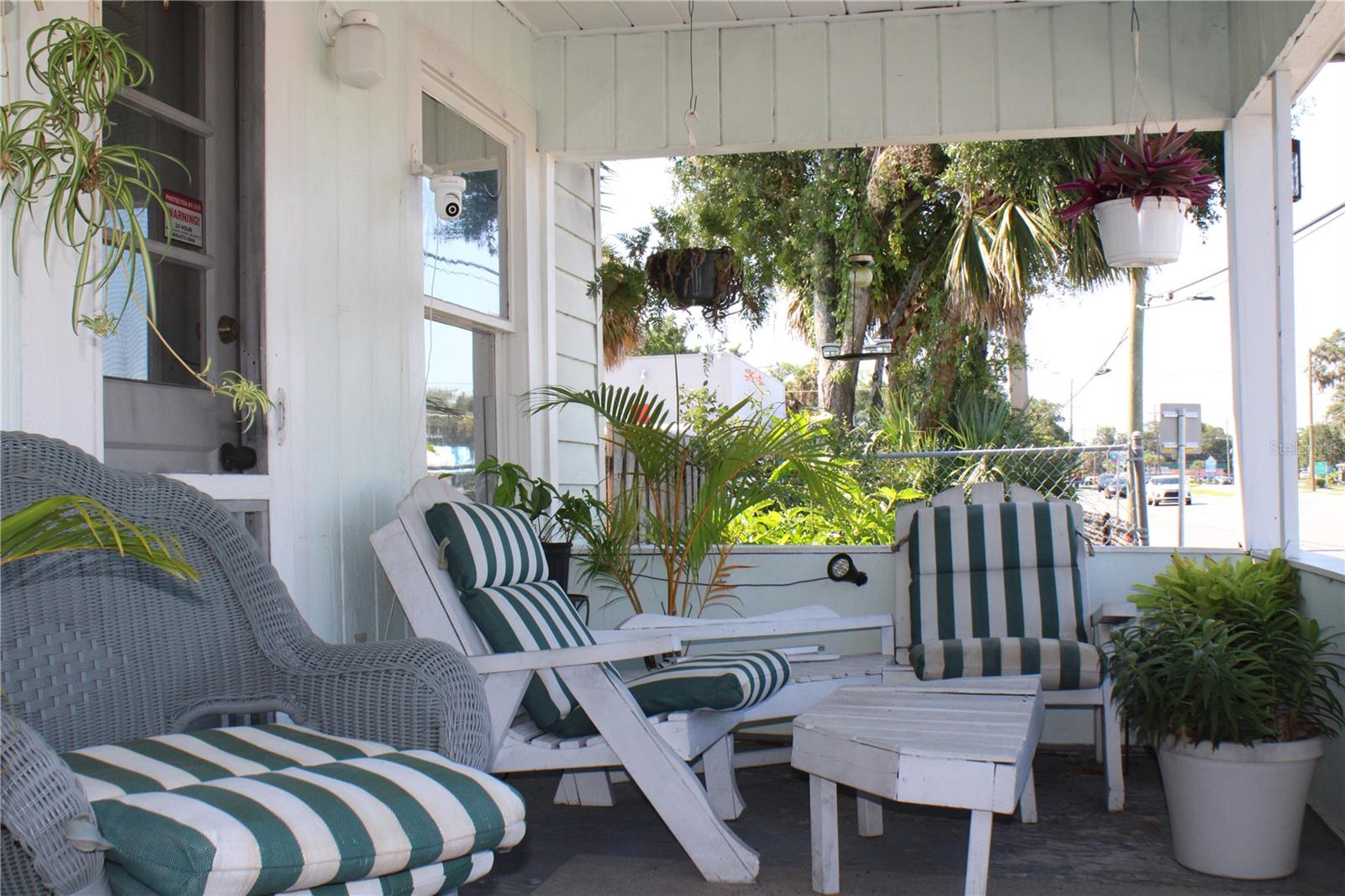 607 N Dixie FWY, NEW SMYRNA BEACH, FL, 32168