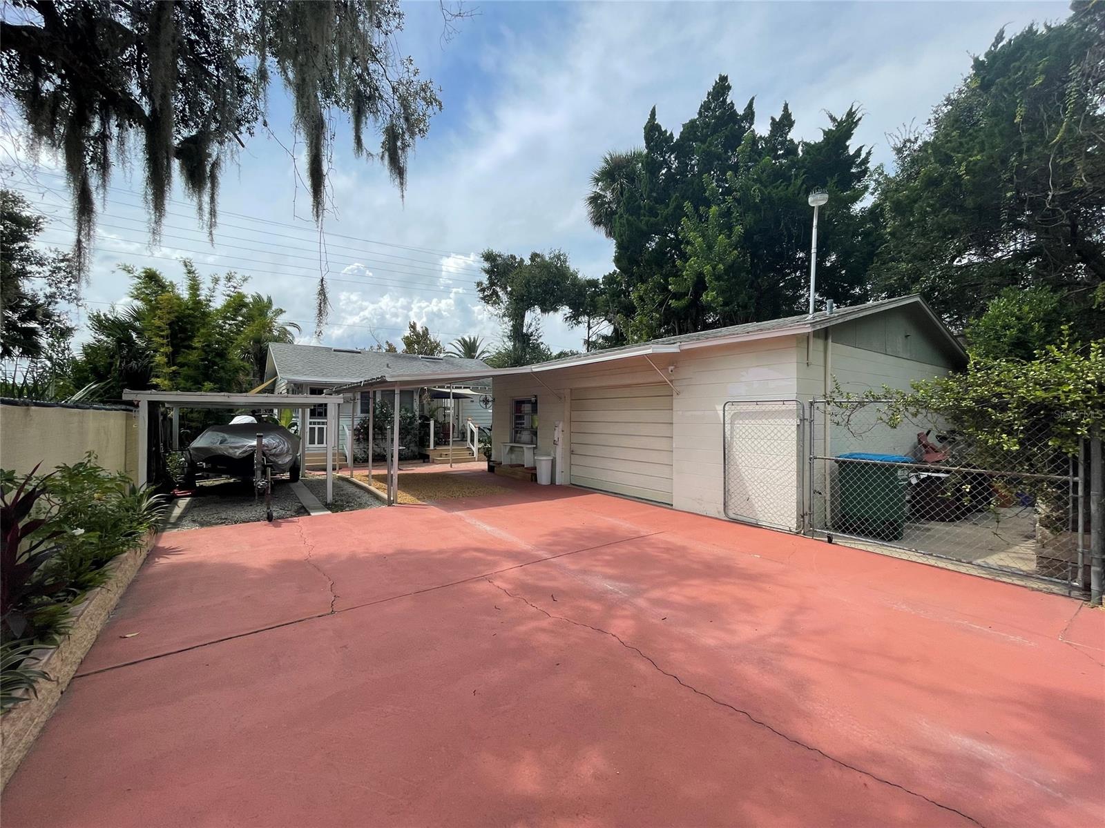 607 N Dixie FWY, NEW SMYRNA BEACH, FL, 32168