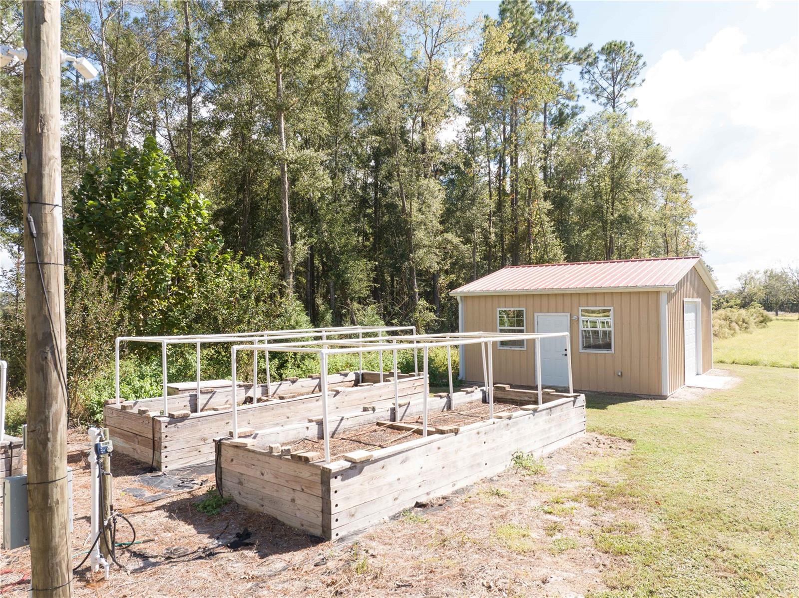 3897 SW PINEMOUNT RD, LAKE CITY, FL, 32024