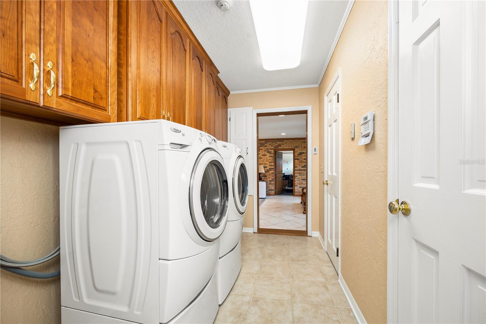 3897 SW PINEMOUNT RD, LAKE CITY, FL, 32024