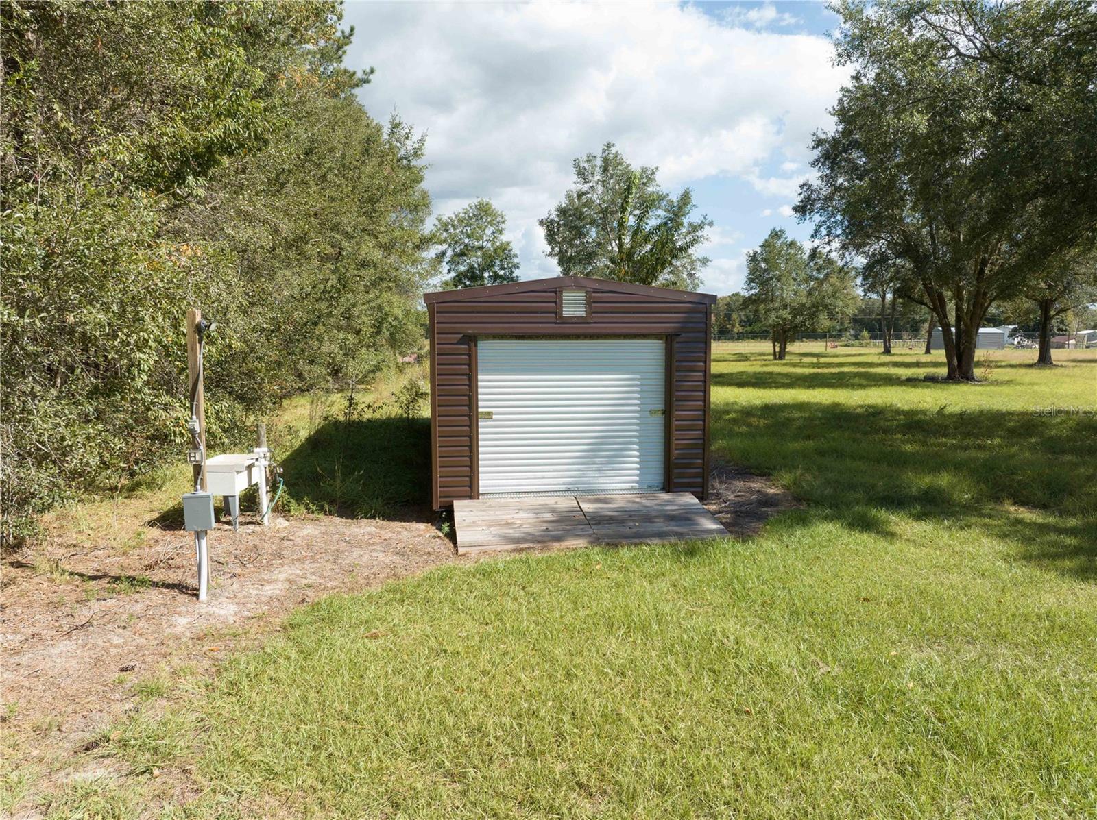 3897 SW PINEMOUNT RD, LAKE CITY, FL, 32024