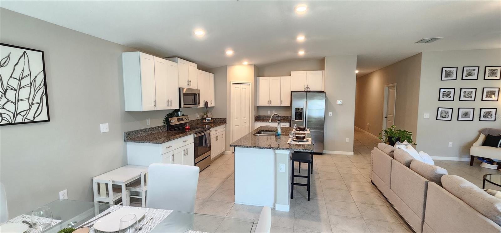 982 8TH ST NW, RUSKIN, FL, 33570