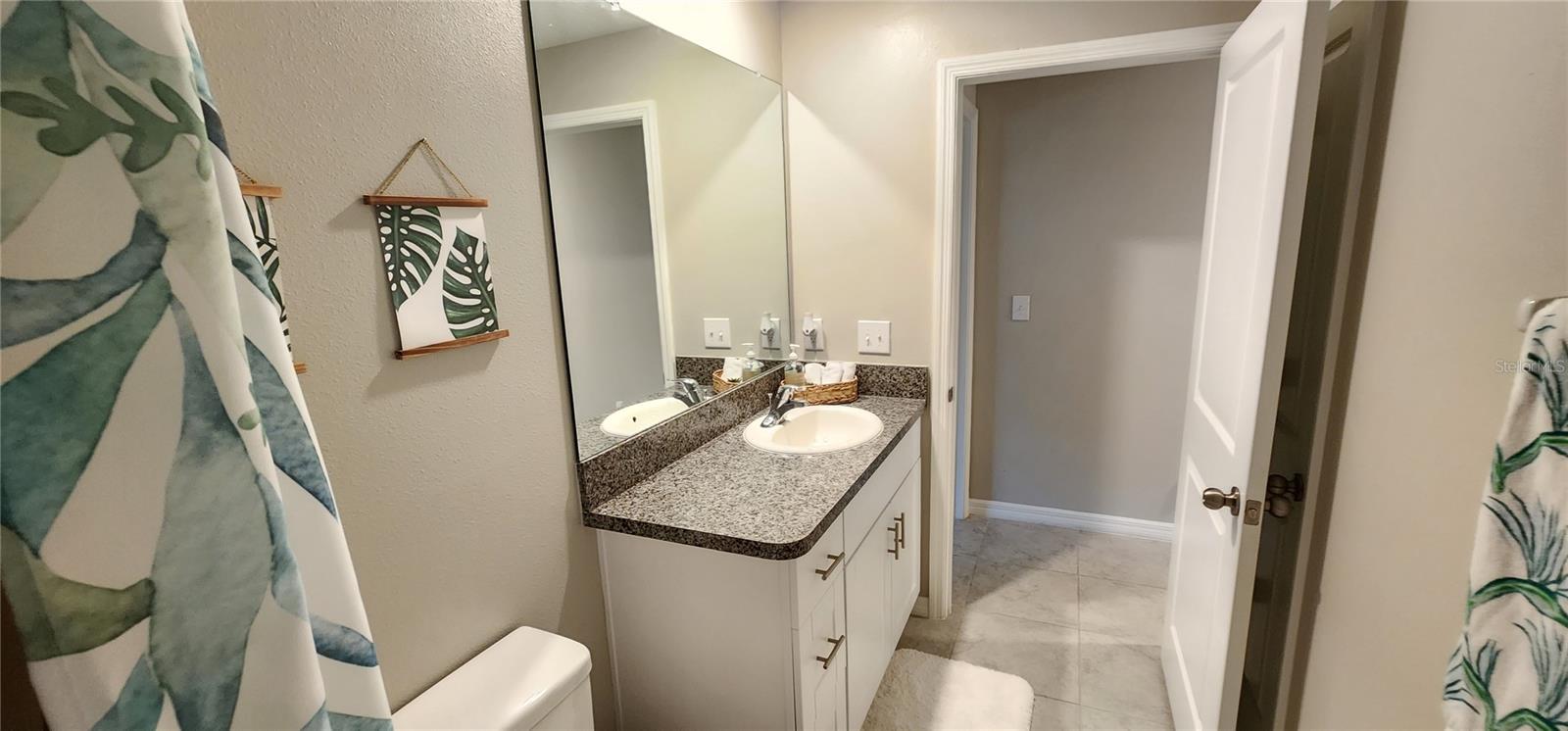 982 8TH ST NW, RUSKIN, FL, 33570