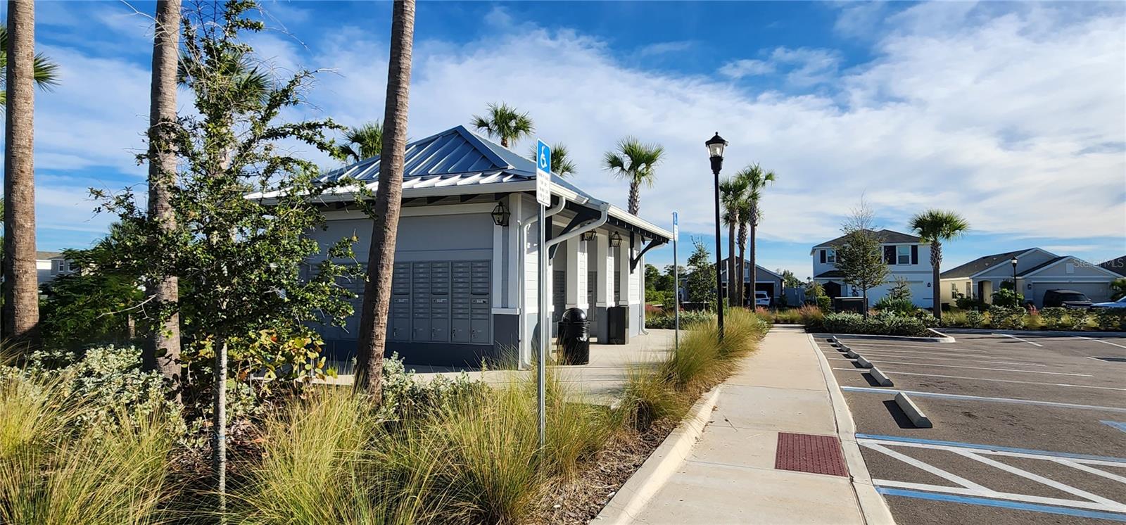 982 8TH ST NW, RUSKIN, FL, 33570