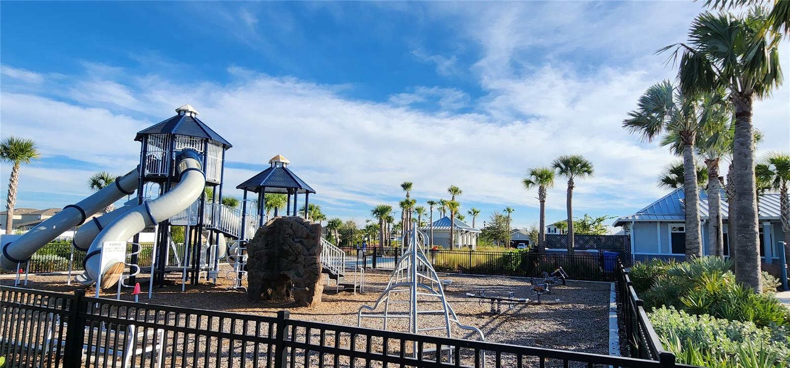 982 8TH ST NW, RUSKIN, FL, 33570