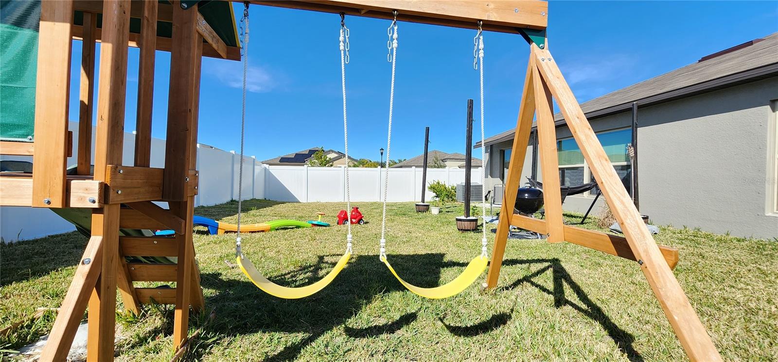 982 8TH ST NW, RUSKIN, FL, 33570