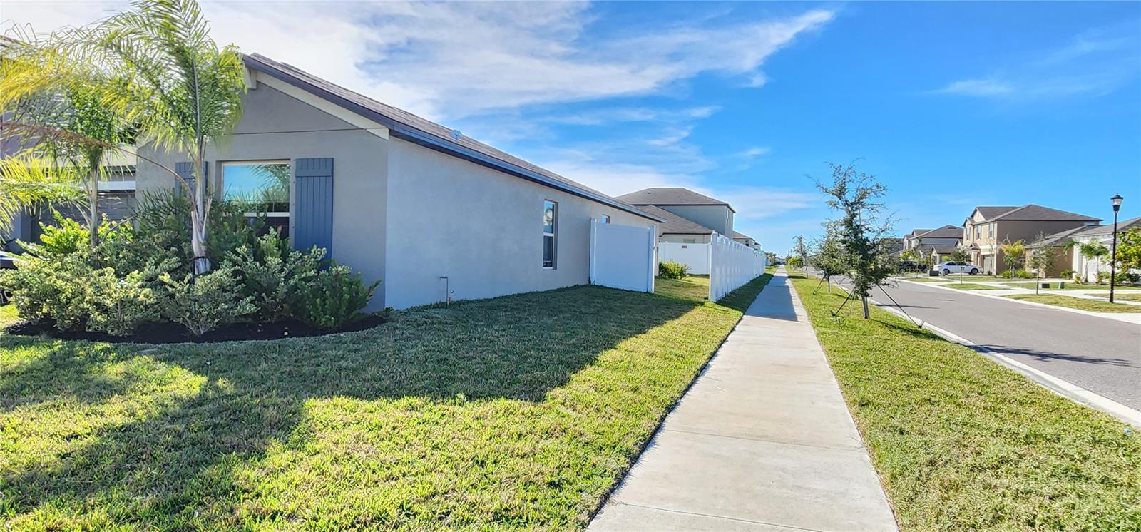 982 8TH ST NW, RUSKIN, FL, 33570