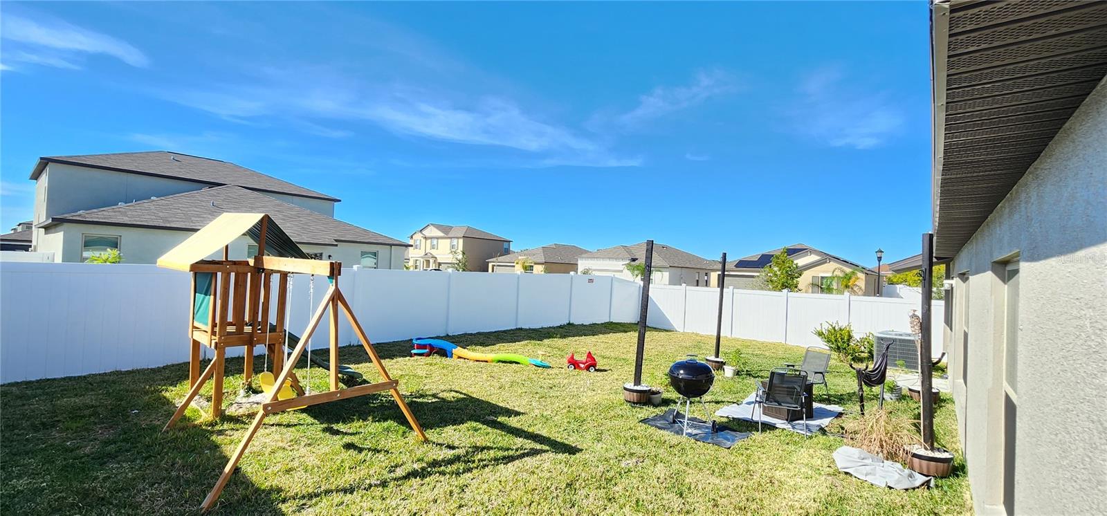 982 8TH ST NW, RUSKIN, FL, 33570