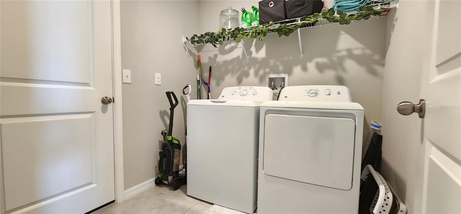 982 8TH ST NW, RUSKIN, FL, 33570