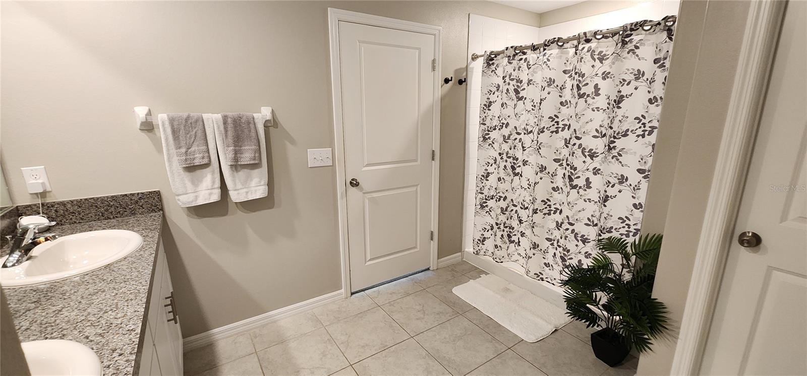 982 8TH ST NW, RUSKIN, FL, 33570