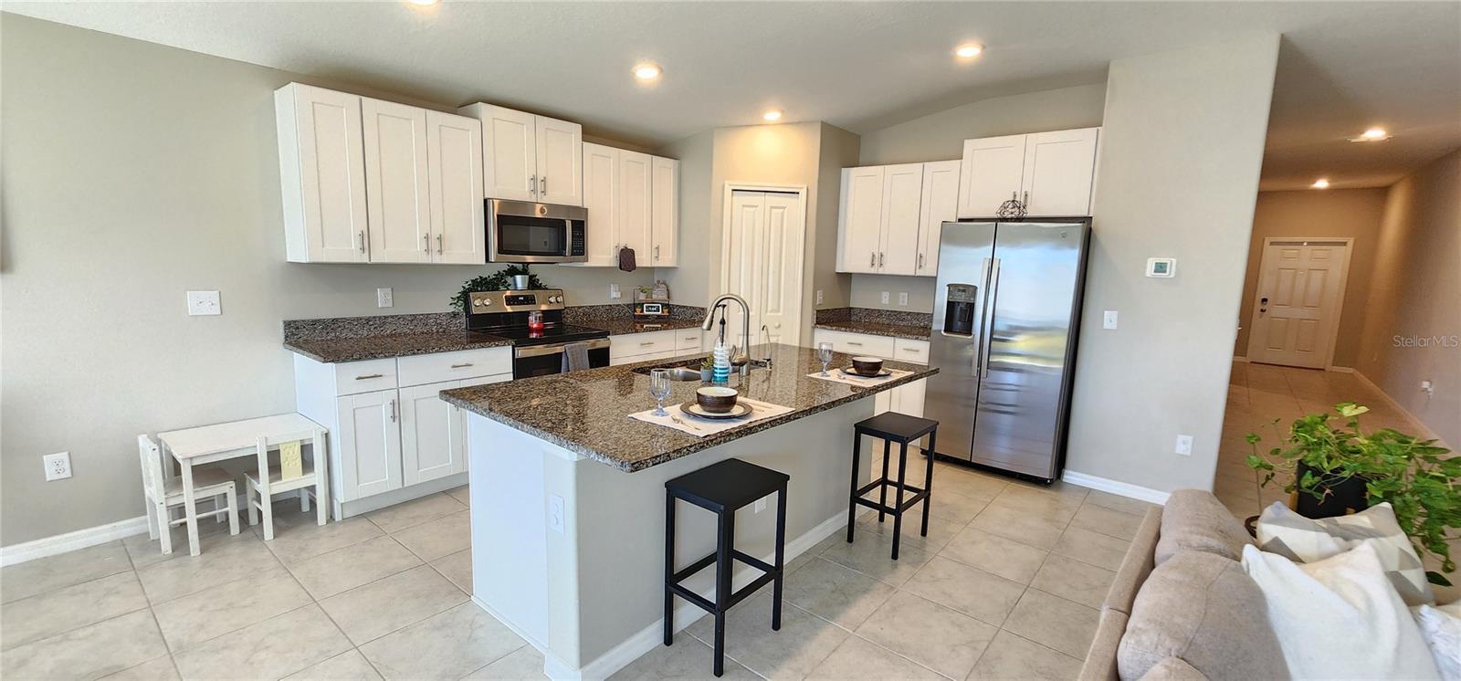 982 8TH ST NW, RUSKIN, FL, 33570