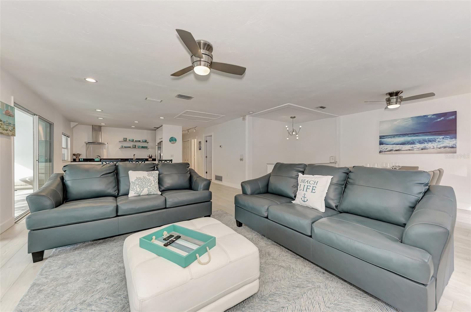 5516 AVENIDA DEL MARE, SARASOTA, FL, 34242