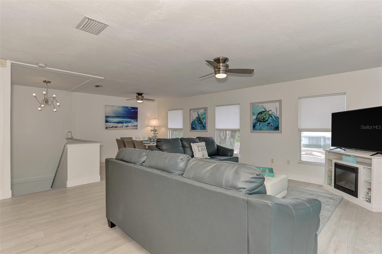 5516 AVENIDA DEL MARE, SARASOTA, FL, 34242
