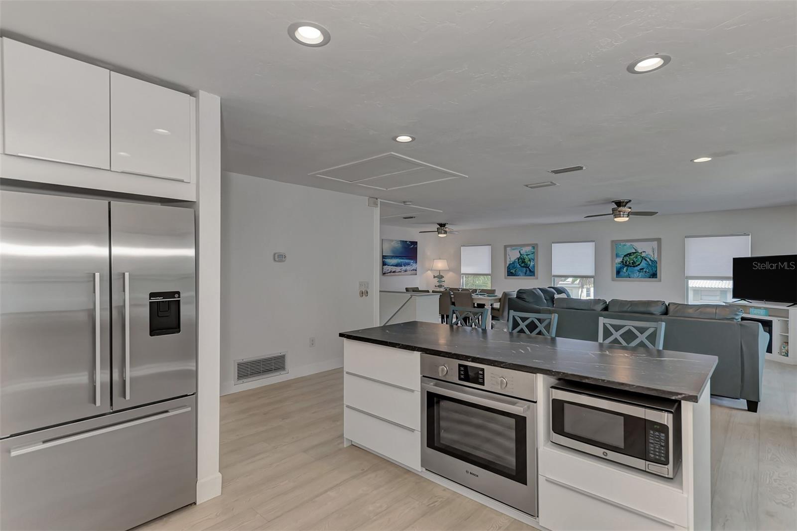 5516 AVENIDA DEL MARE, SARASOTA, FL, 34242