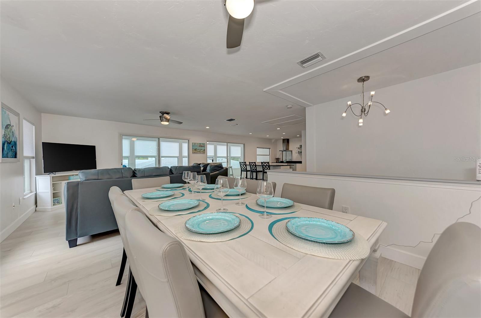 5516 AVENIDA DEL MARE, SARASOTA, FL, 34242