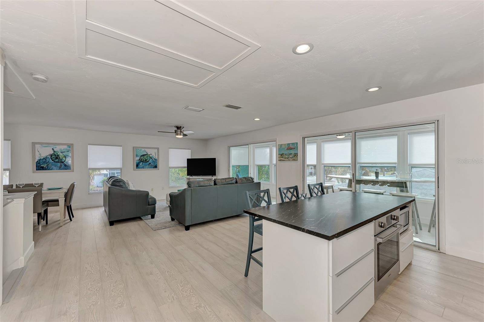 5516 AVENIDA DEL MARE, SARASOTA, FL, 34242