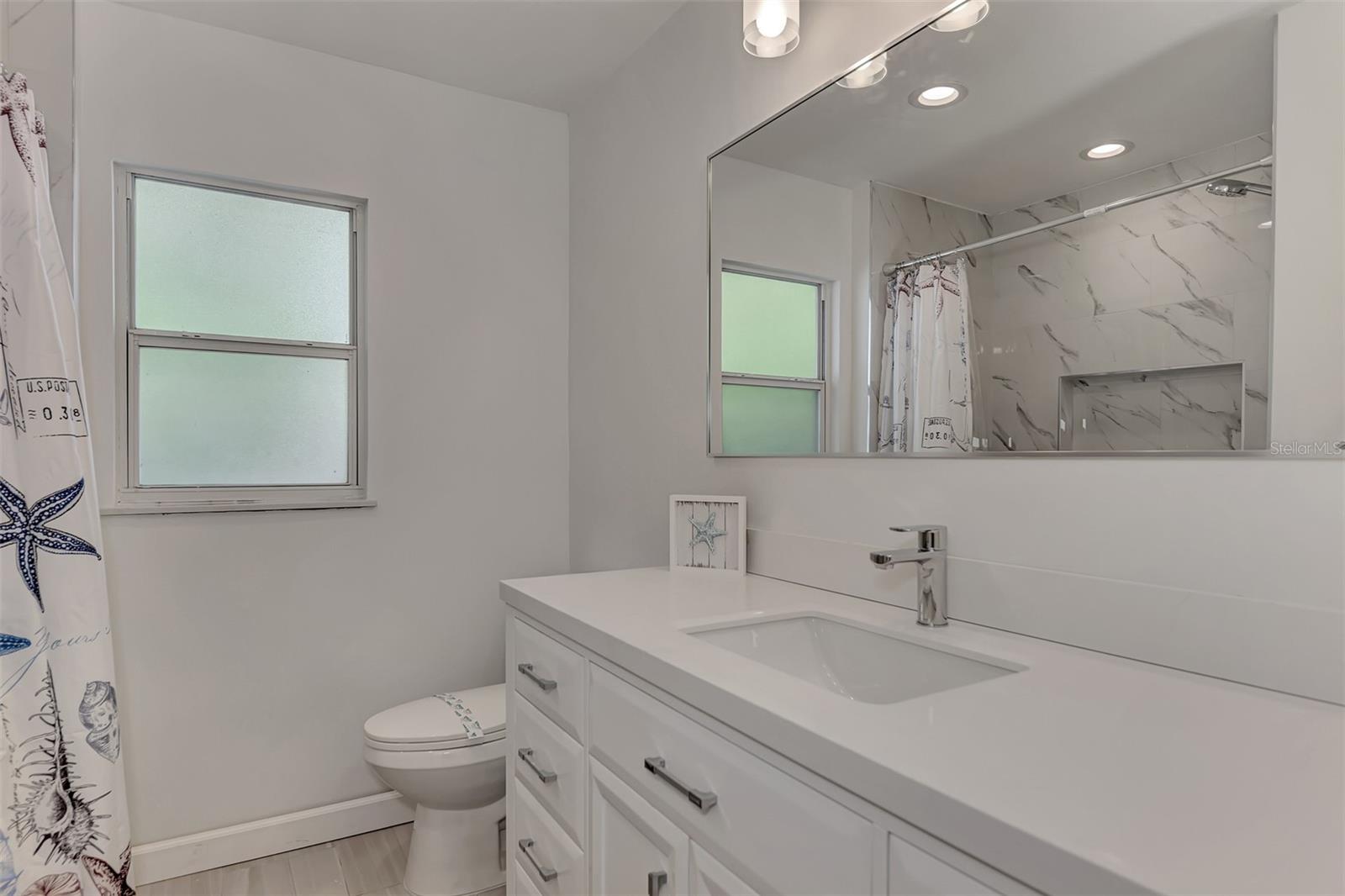 5516 AVENIDA DEL MARE, SARASOTA, FL, 34242