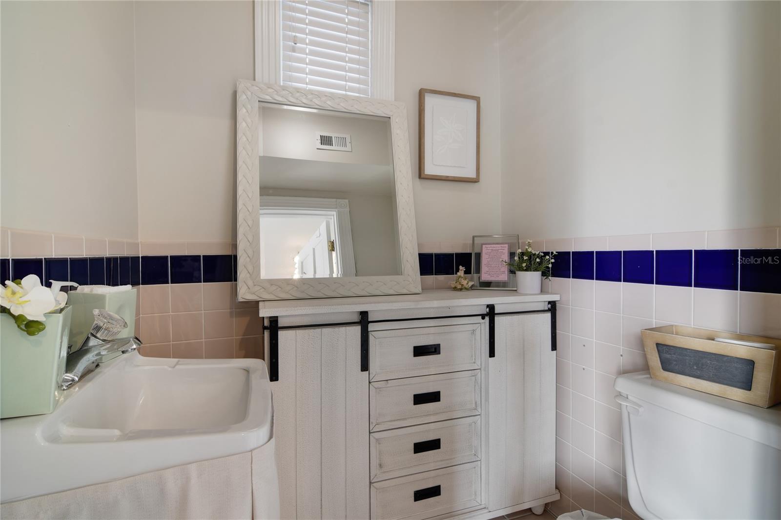 851 N DONNELLY ST, MOUNT DORA, FL, 32757