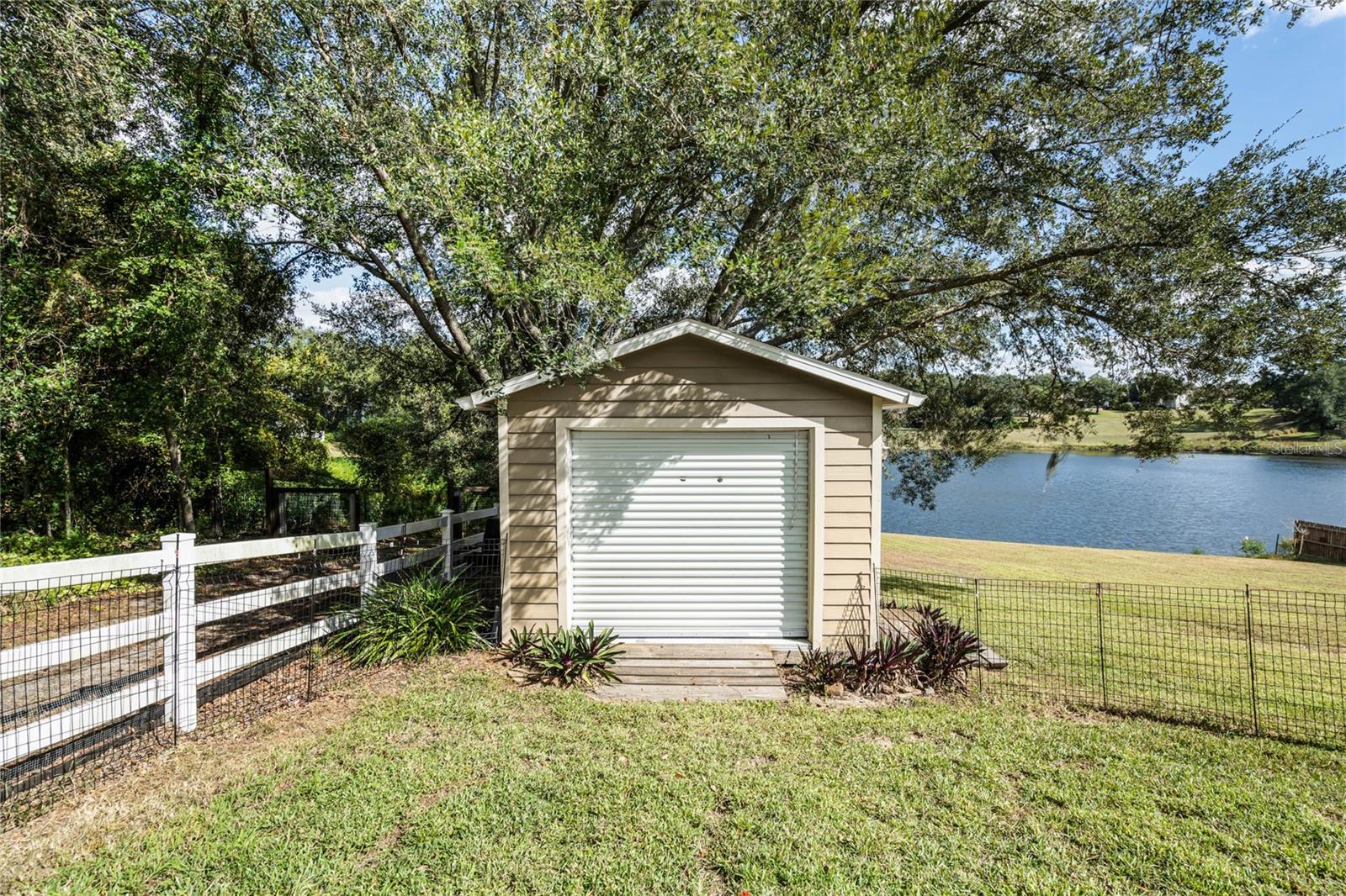 10120 LAKESHORE DR, CLERMONT, FL, 34711
