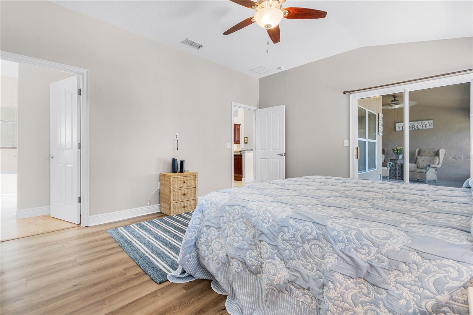 10120 LAKESHORE DR, CLERMONT, FL, 34711