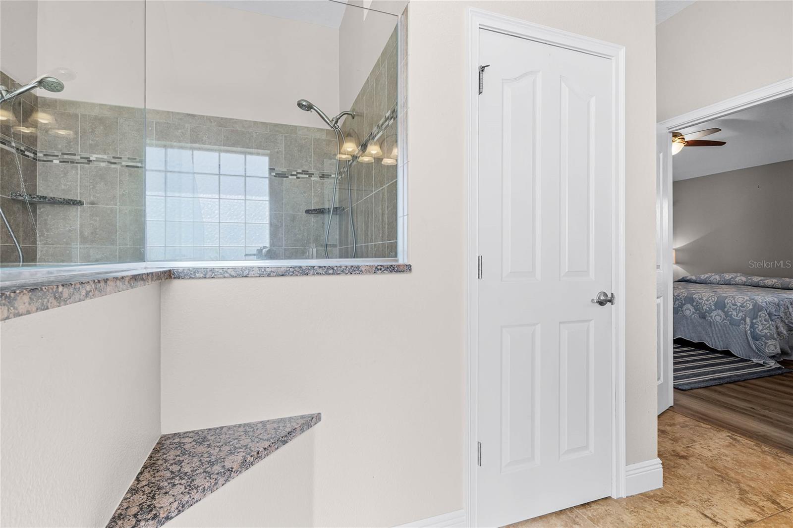 10120 LAKESHORE DR, CLERMONT, FL, 34711