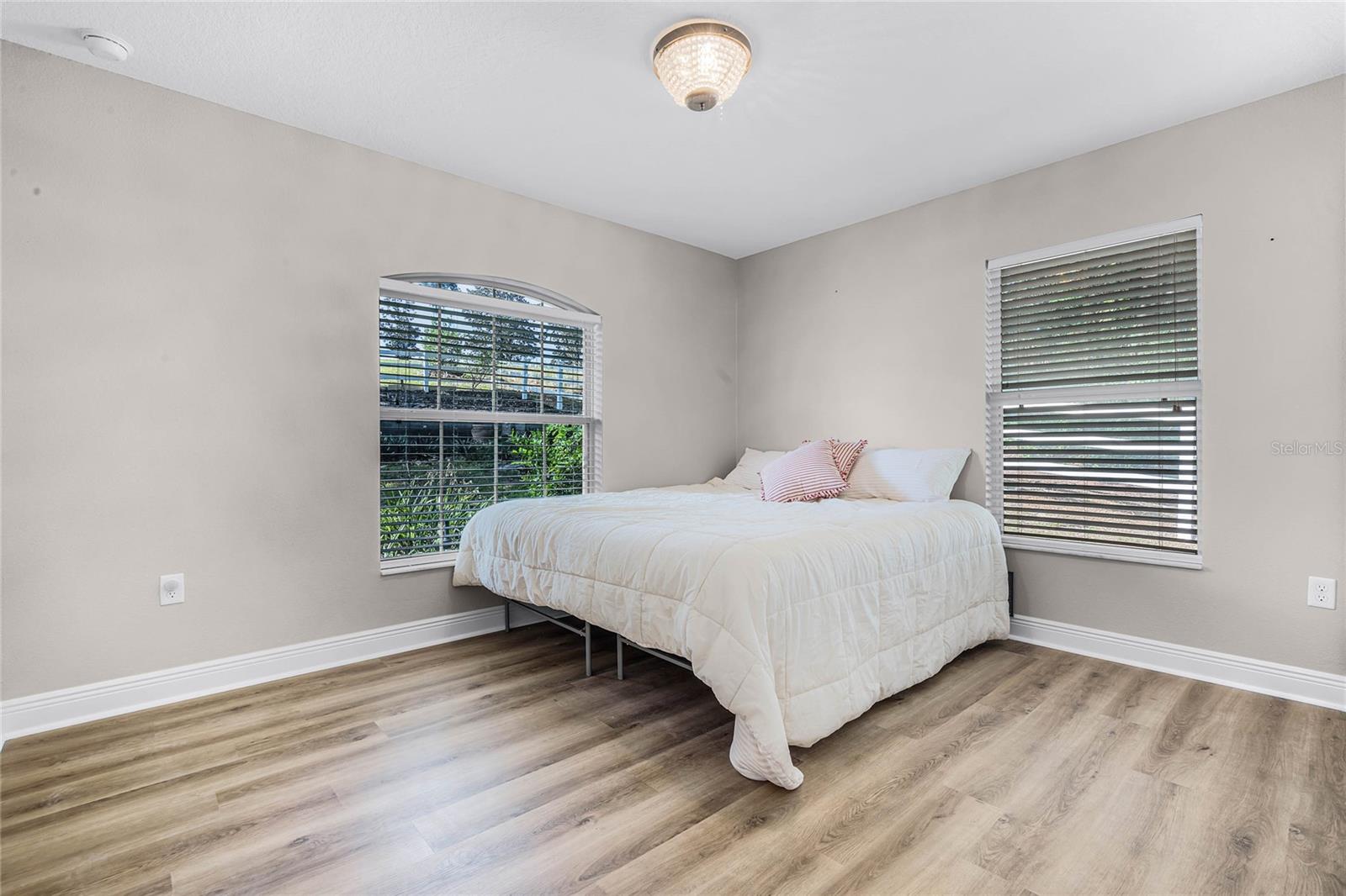 10120 LAKESHORE DR, CLERMONT, FL, 34711