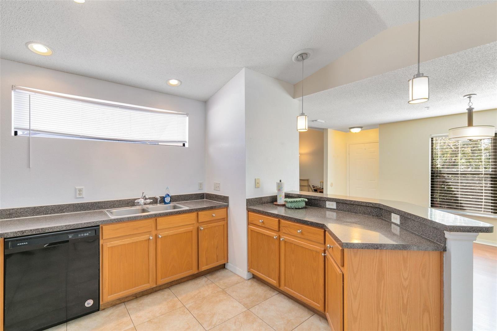 520 VIA VERONA DR #203, ALTAMONTE SPRINGS, FL, 32714