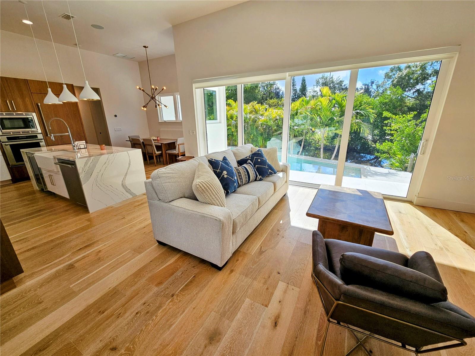 2408 NASSAU ST, SARASOTA, FL, 34231
