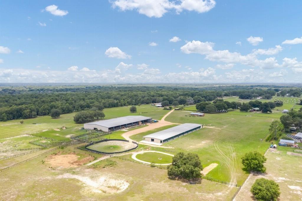 40812 GRAYS AIRPORT RD, LADY LAKE, FL, 32159