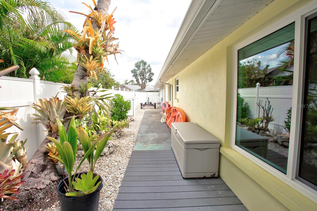 7165 LONGBOAT DR N, LONGBOAT KEY, FL, 34228