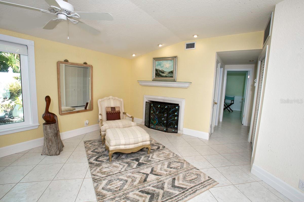 7165 LONGBOAT DR N, LONGBOAT KEY, FL, 34228