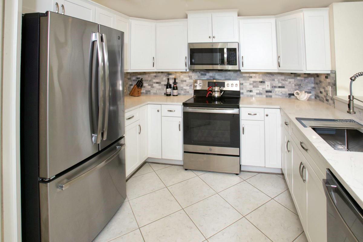 7165 LONGBOAT DR N, LONGBOAT KEY, FL, 34228