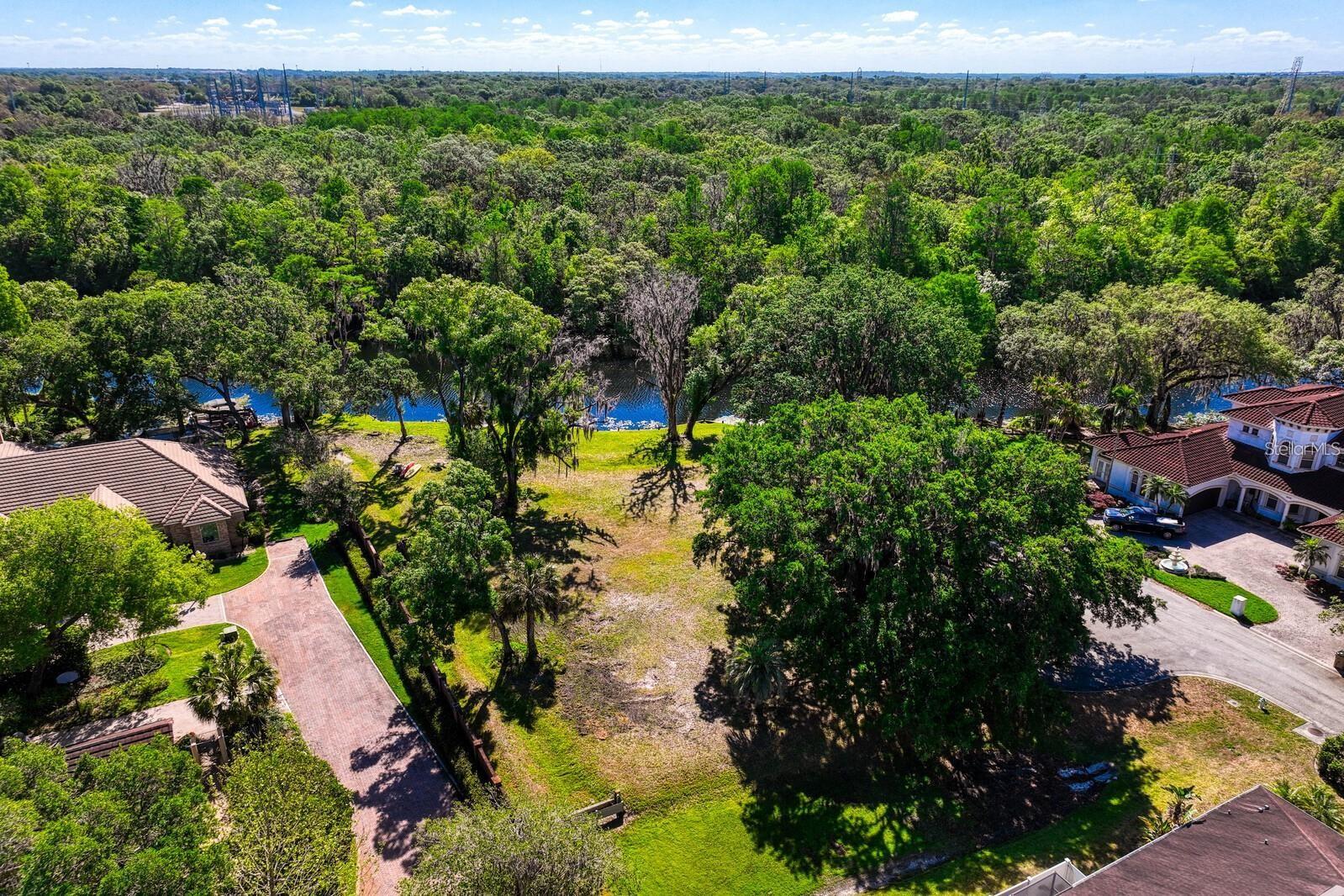 7810 TERRACE OAKS CT, TEMPLE TERRACE, FL, 33617