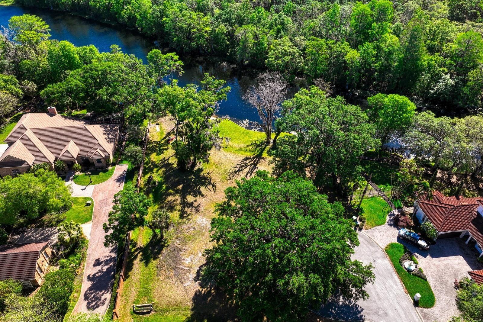 7810 TERRACE OAKS CT, TEMPLE TERRACE, FL, 33617