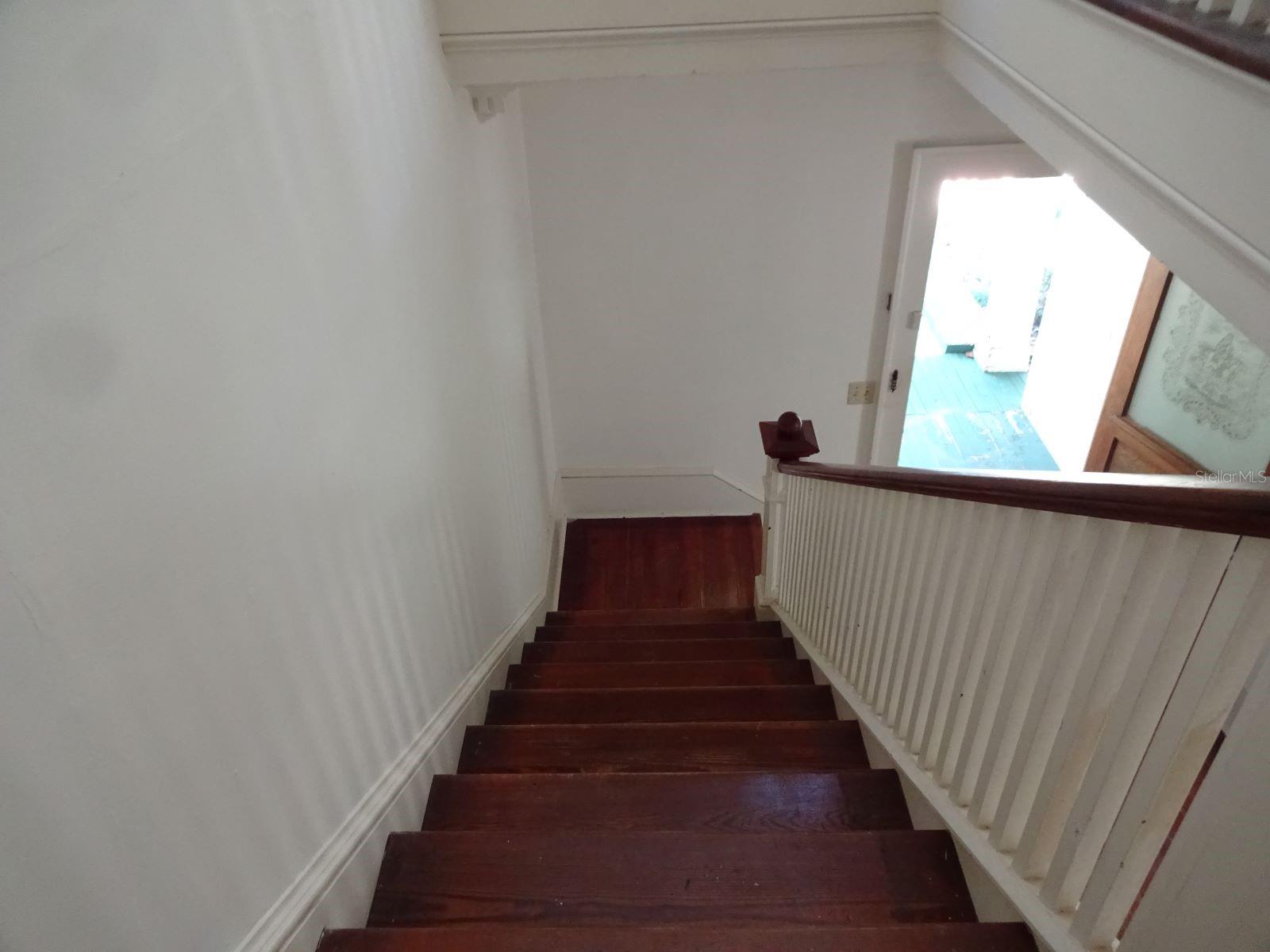 207 E 2ND AVE, PIERSON, FL, 32180