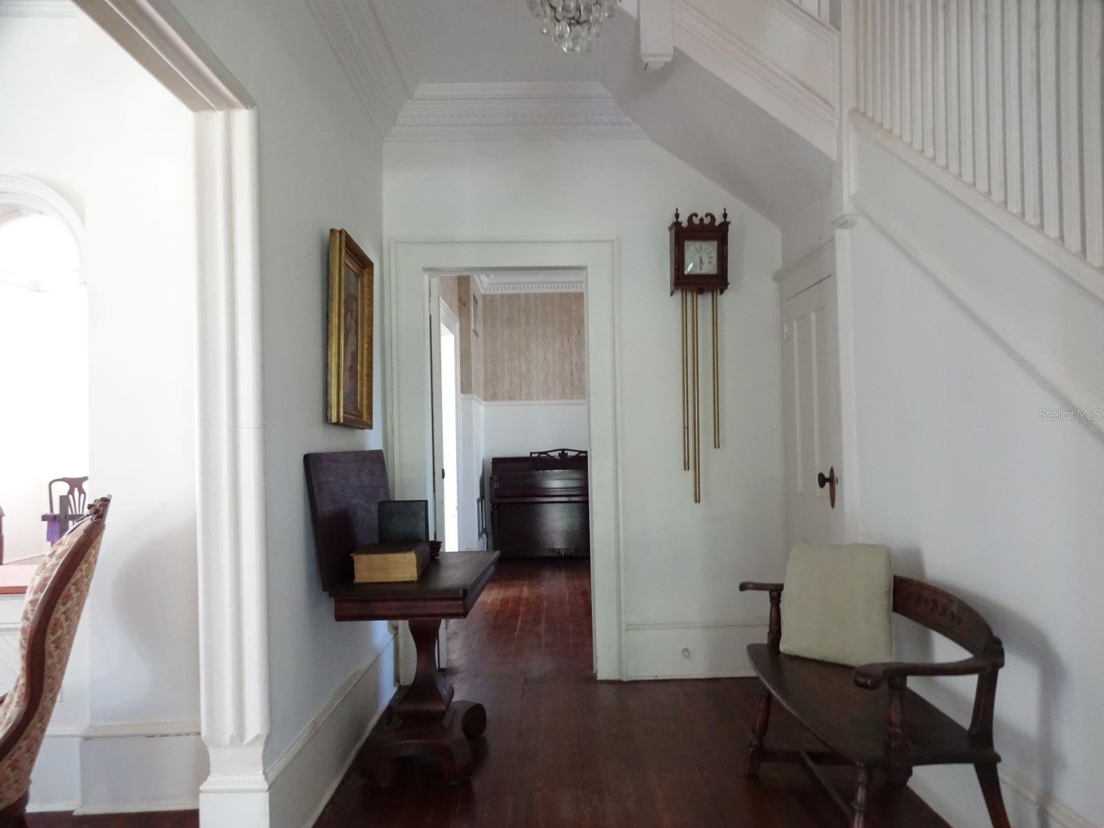 207 E 2ND AVE, PIERSON, FL, 32180