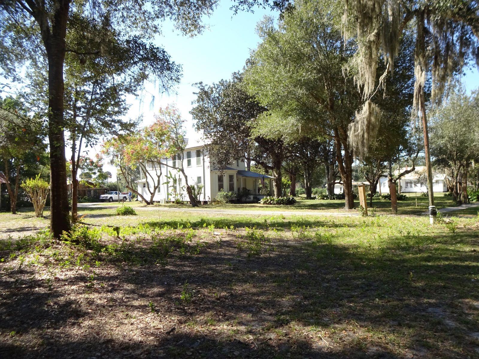 207 E 2ND AVE, PIERSON, FL, 32180