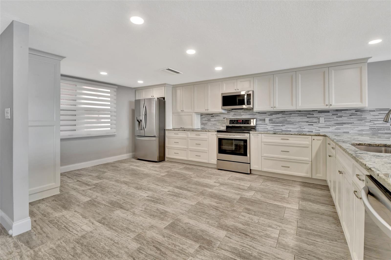 645 MARINA POINT DR #6450, DAYTONA BEACH, FL, 32114