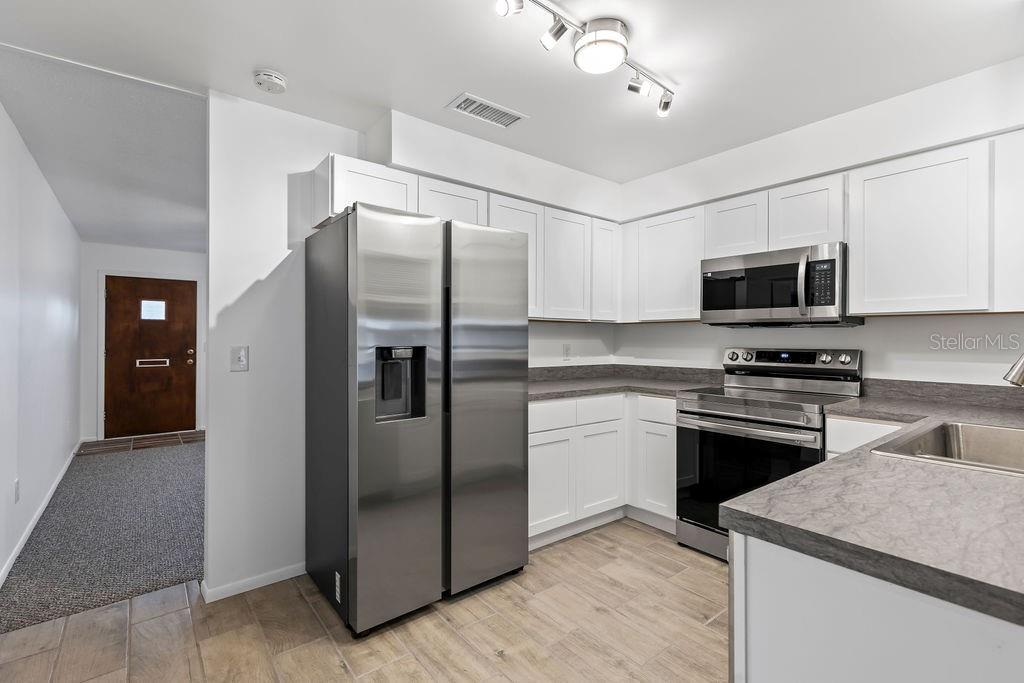 405 ADELE ST, EDGEWATER, FL, 32132
