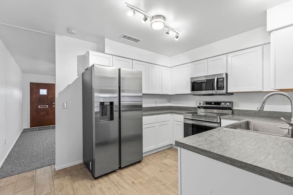 405 ADELE ST, EDGEWATER, FL, 32132