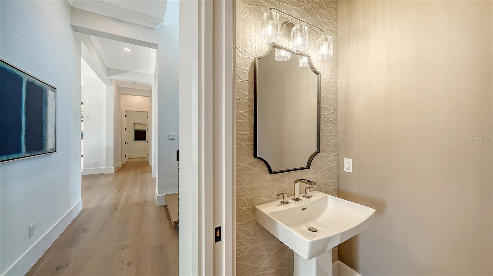 A4589732 Property Photo