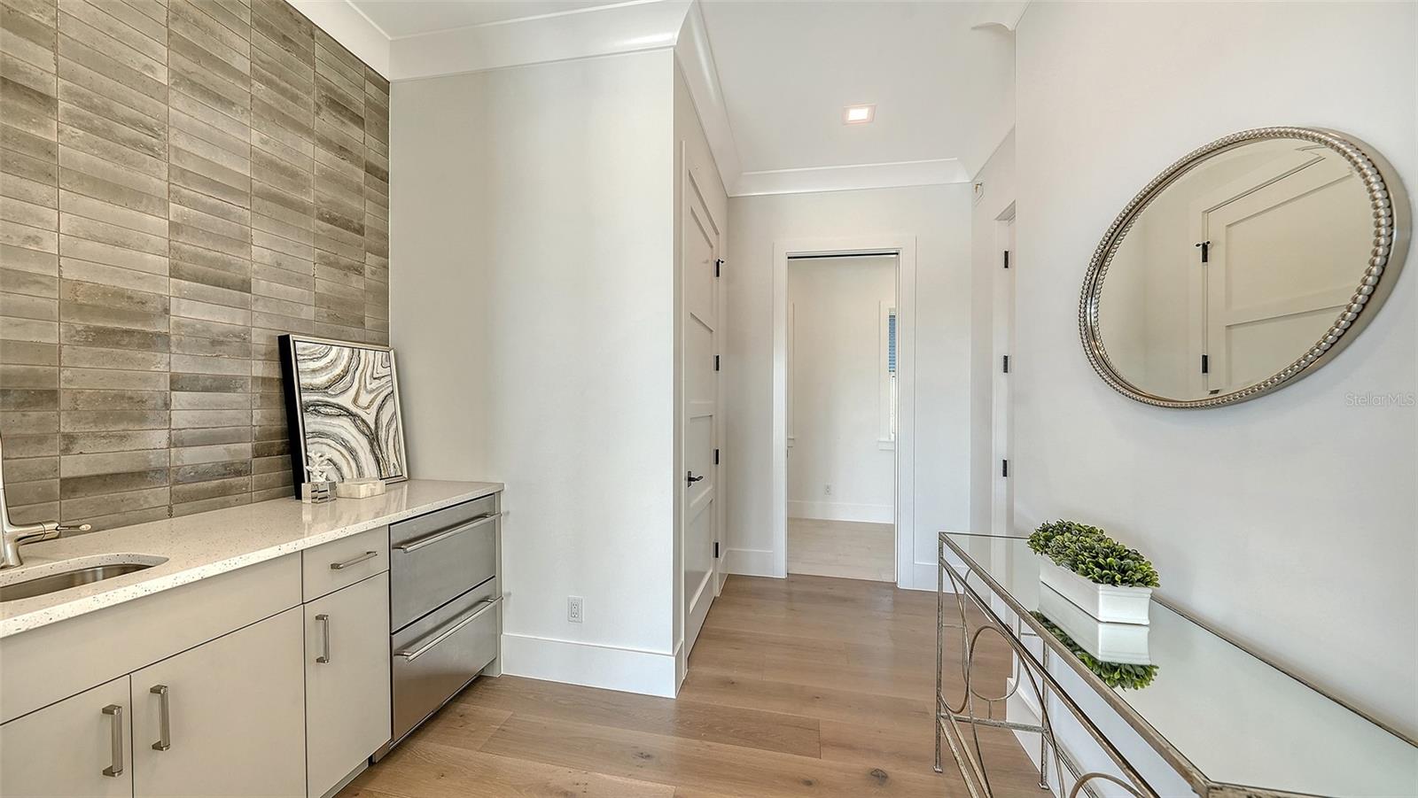 A4589732 Property Photo