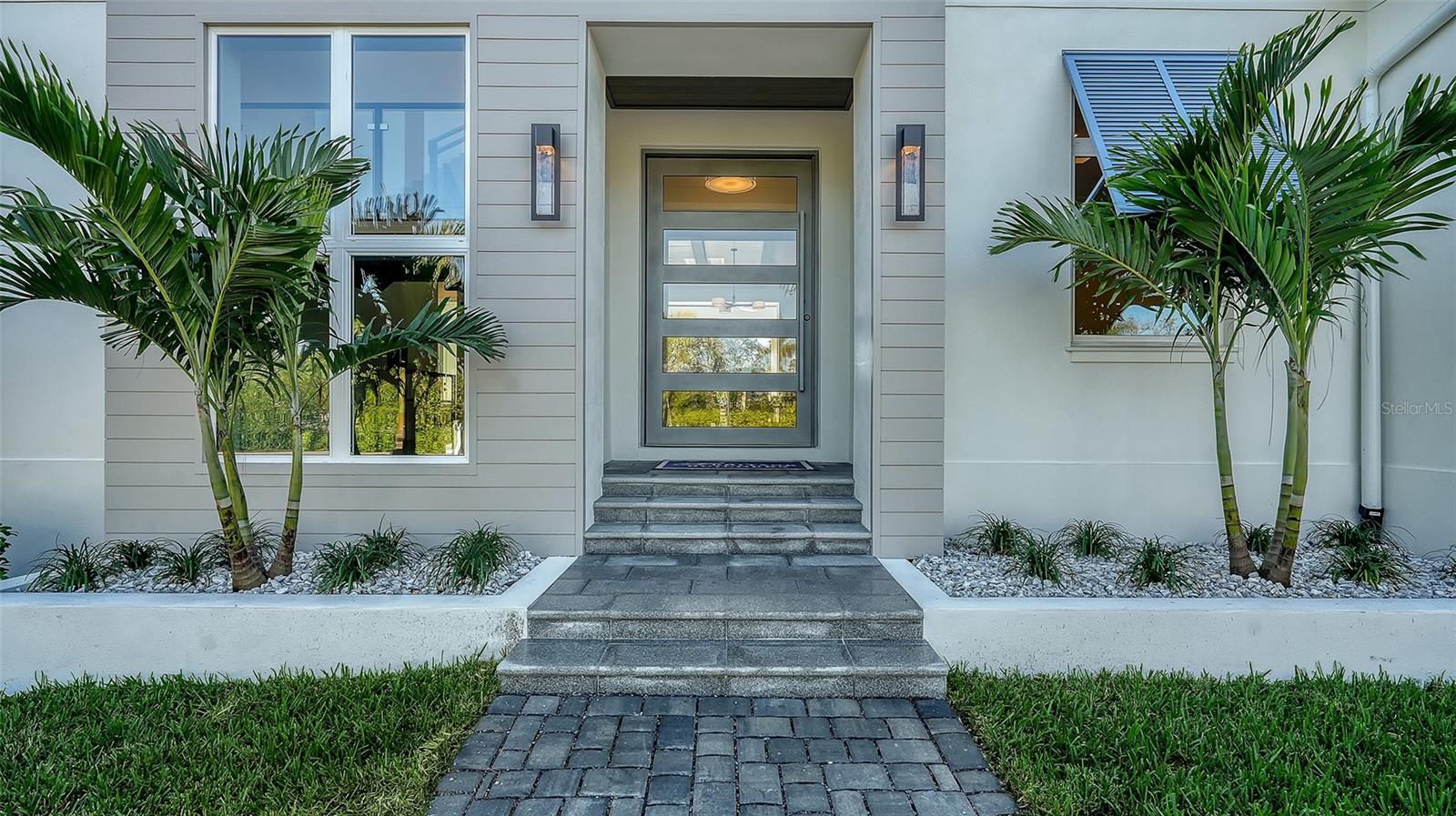 A4589732 Property Photo