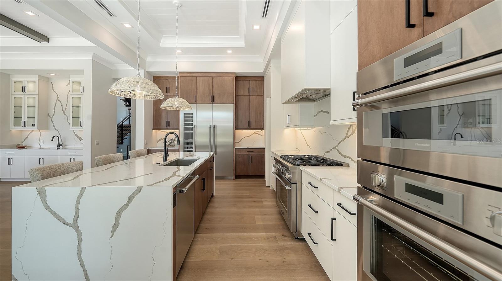 A4589732 Property Photo