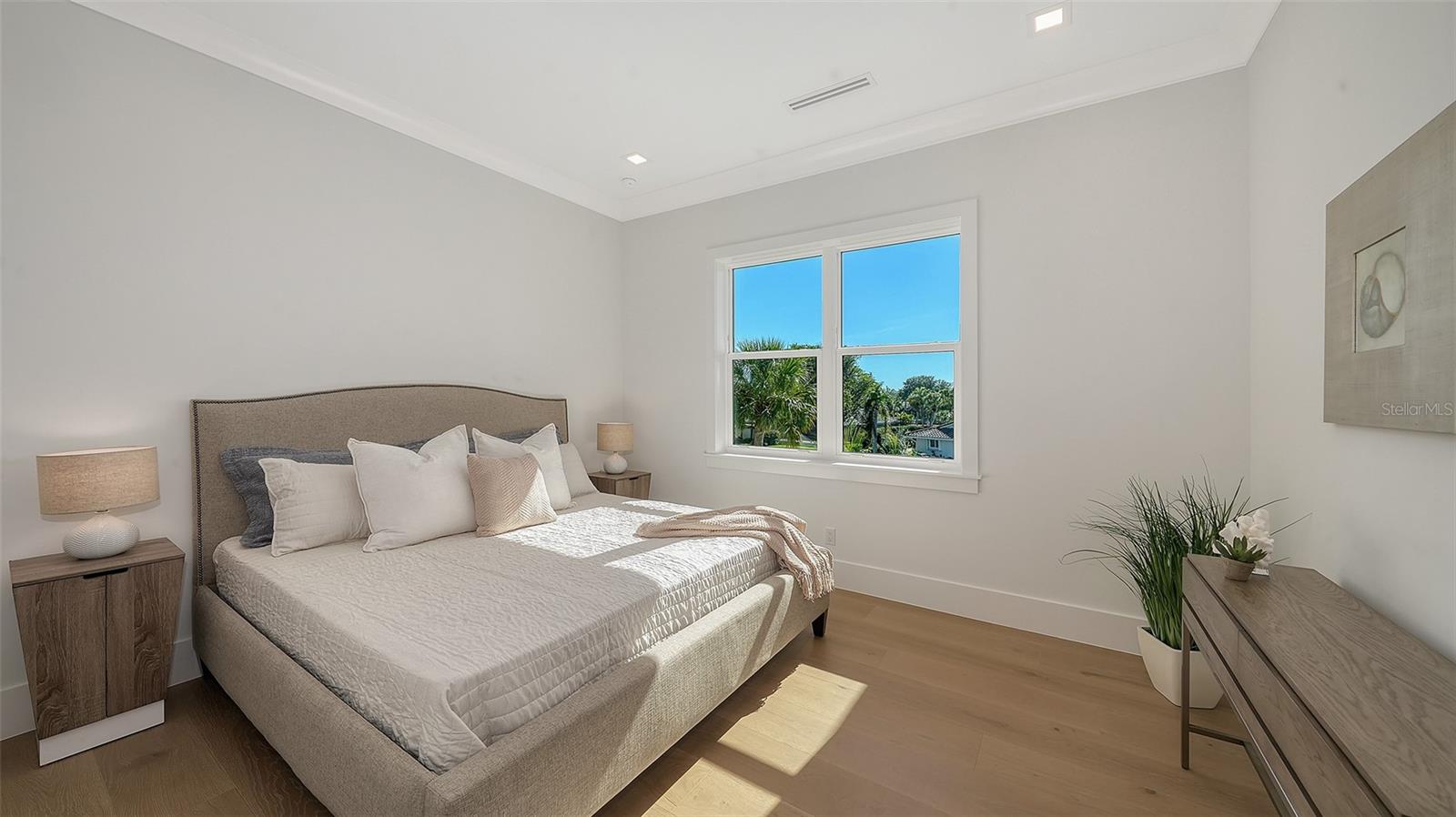 A4589732 Property Photo