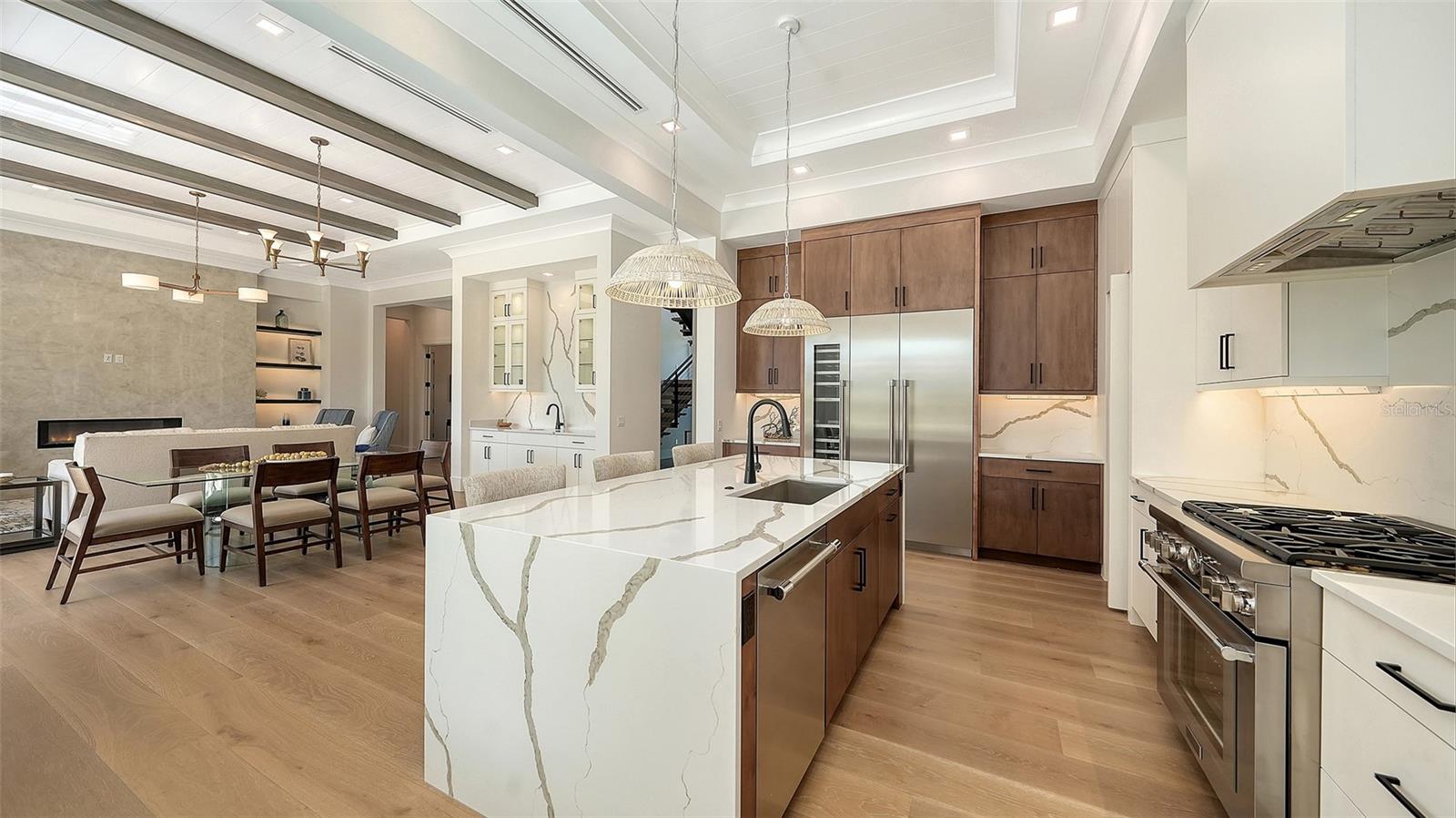 A4589732 Property Photo